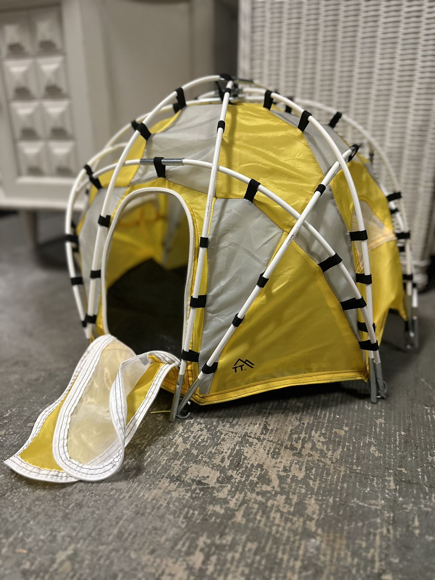 Tiny Tent ⛺️