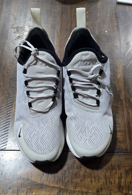 Nike Air Max 270, Size 7, Vast Grey