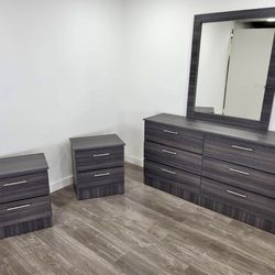 Dresser Whit Mirror And 2 Nightstands - Cómoda Con Espejo Y 2 Mesitas De Noche 
