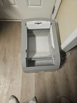 Automatic  Cat Litter Box