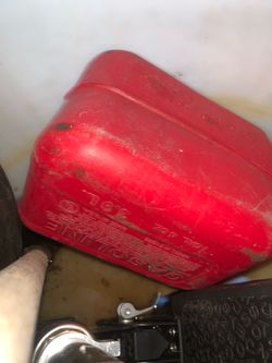 Red Plastic Gasoline Fuel Can