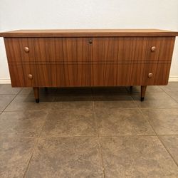 Vintage Mid-Century Modern Lane Princess Chest