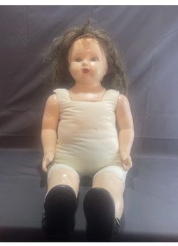 Vintage Doll – Antique Composition / Hard Plastic Doll w/ Original Wig