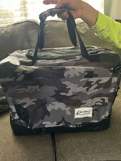 Pet Carrier.