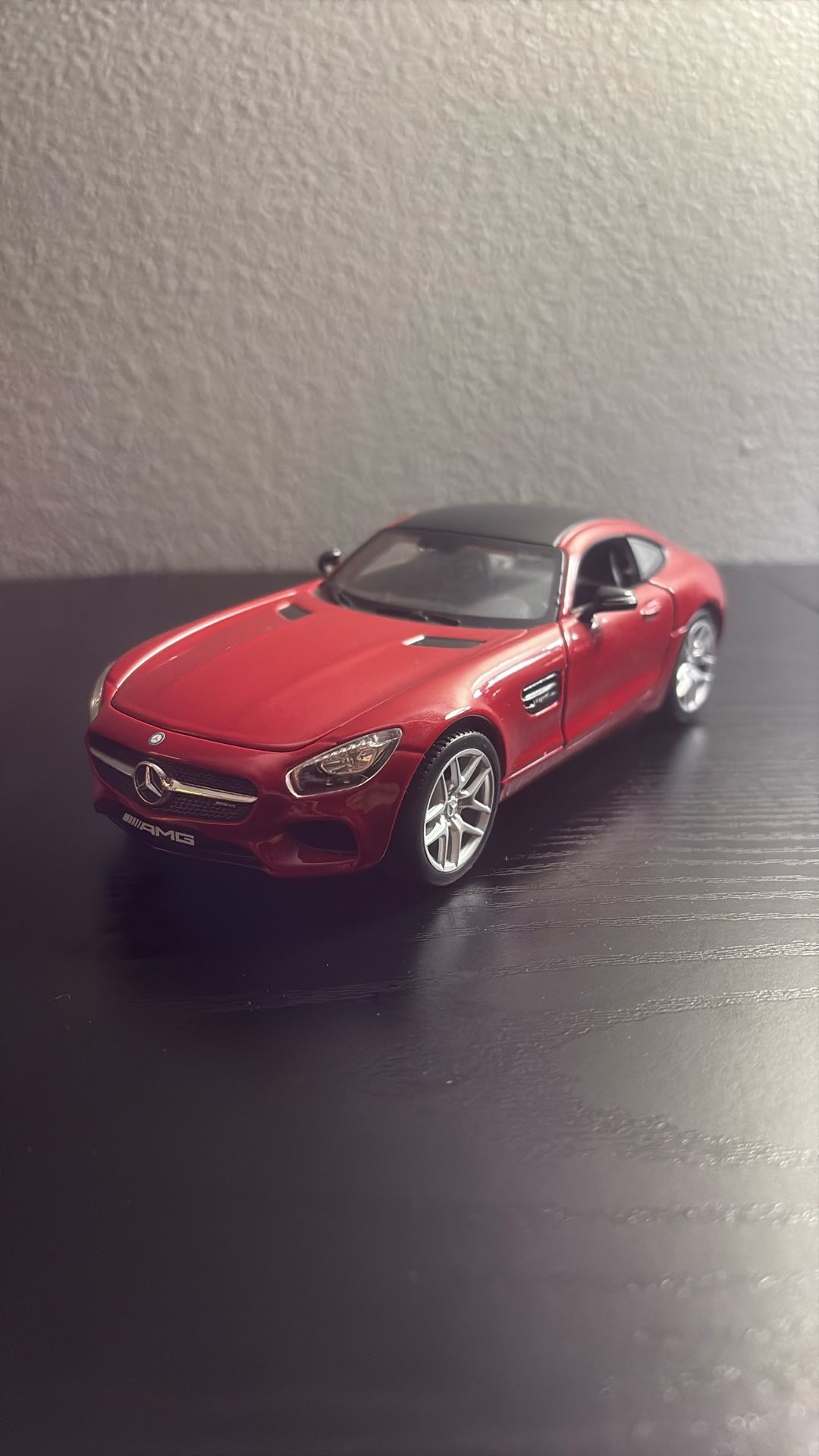 Maisto: Mercedes-AMG GT