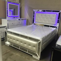 Brand  New Queen Size Bedroom Set$1399.financing  Available No Credit Needed 