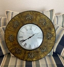 Beautiful Wall Decor Clock
