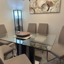 Dining table with 6 chairs - Glass