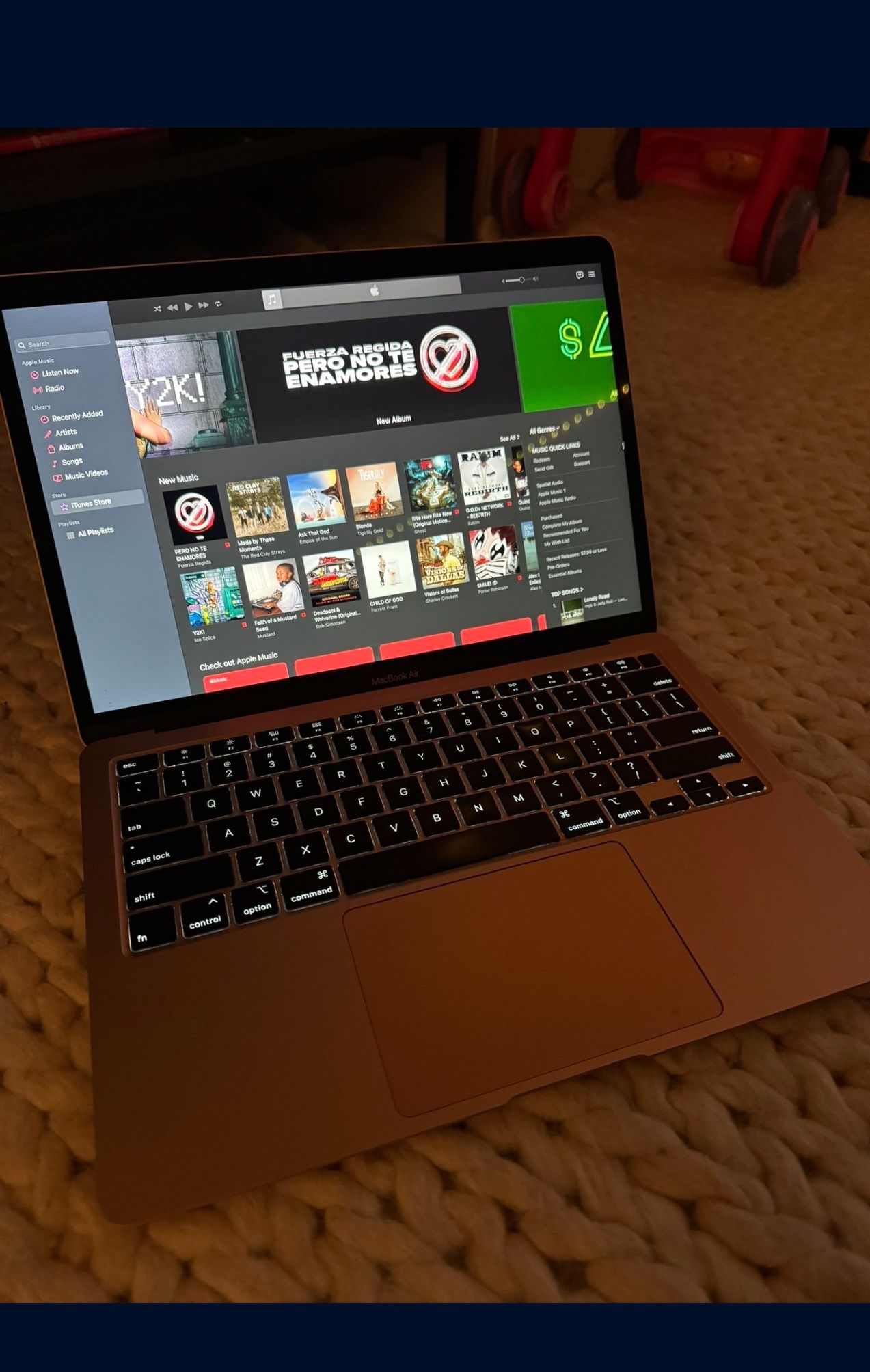 MacBook Air (2020 Rose Gold) Retina 13 inch