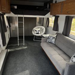 2005 Weekend Worrior FS 3000