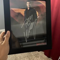 Tom Welling Singed SMALLVILLE Picture