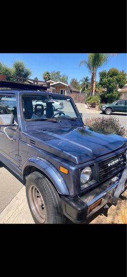 Suzuki Samurai