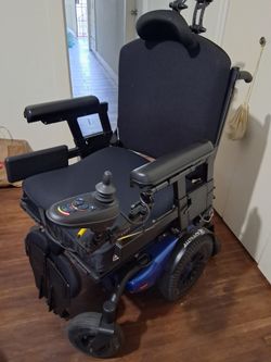 Electric wheel chair