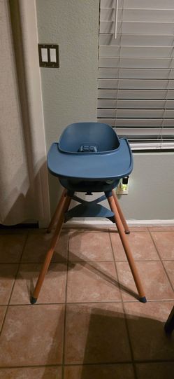 Lala High Chair with Tray (straps)