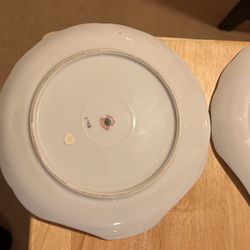 4 Antique Wheat Lunch Plates And 2 Tea Cups