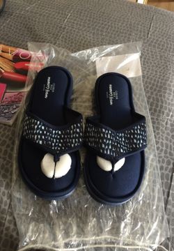 Avon Memory Foam Sandals