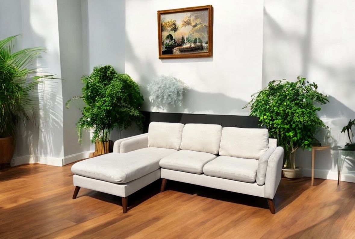 Midcentury Modern Small Sectional 🛻Delivery Available🛻