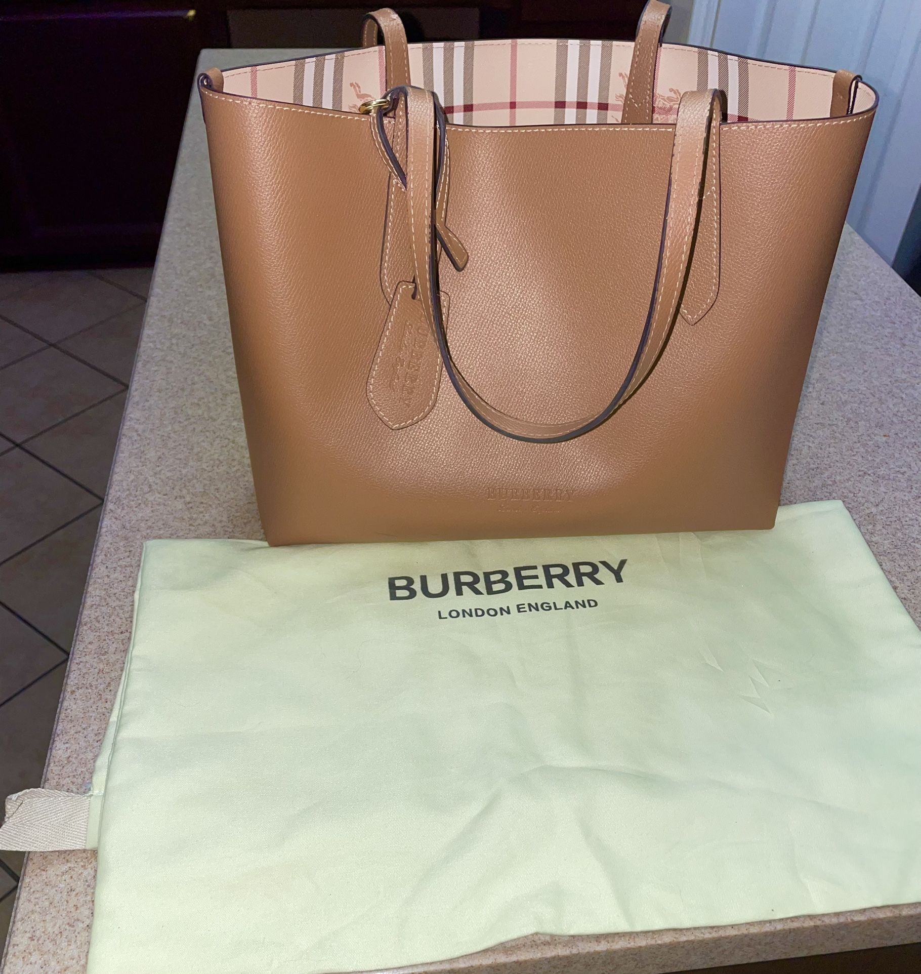 Burberry Tote