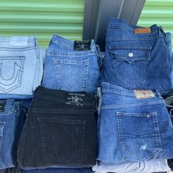 This Is A Wholesale Bulk Sale Of Used And New Men’s Woman’s And Kids Shorts And Jeans And Jackets &sweatshirts