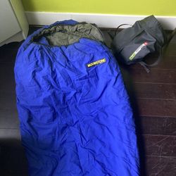 NorthFace Sleeping Bag camping hiking trail season outdoor