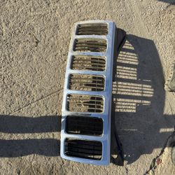 Jeep Grand Cherokee Grille