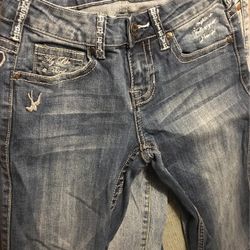 Cowgirl Tuff Jeans. Don’t Fence Me In (W:24L:37)
