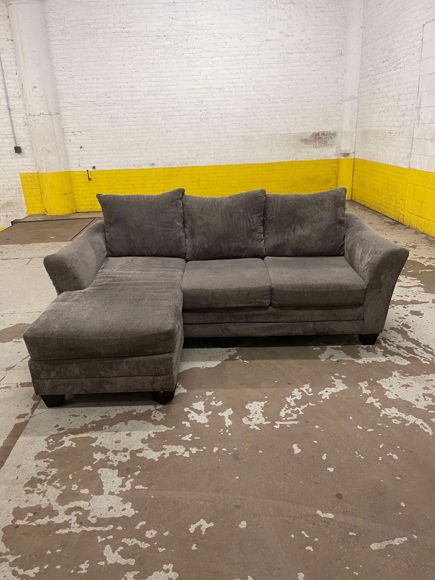 L Couch With Delivery