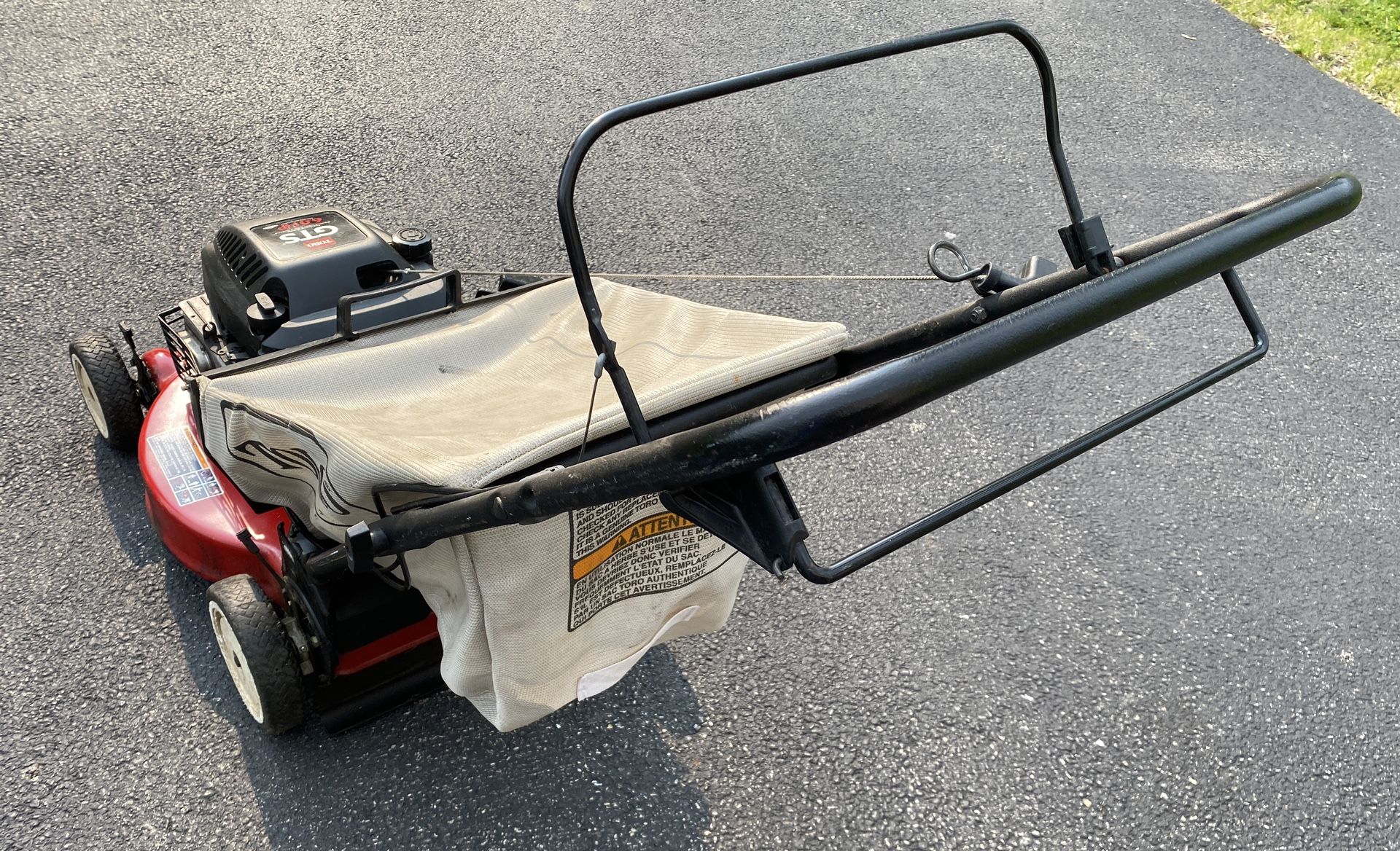 SELLING AS IT — TORO 6.0 hp lawn mower 20021 R21S1 for Sale in Prairie