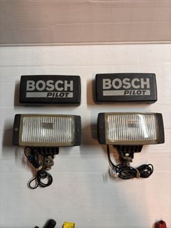 Vintage Bosch Pilot Clear Halogen Fog Lights w Covers Pair LE1473A LE1478A WORKS