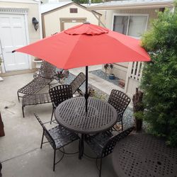 Lounge Chairs $50