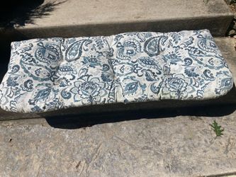 Indoor / outdoor bench cushion in washable , durable well stuffed fabric