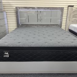 Sealy King Size Mattress. 🚚WE DELIVER🚚
