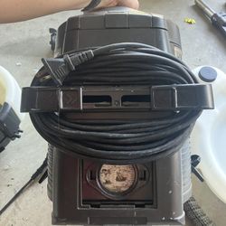 Rainbow E series vacuum with shampooer and attachments