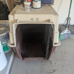 XL Dog Kennel