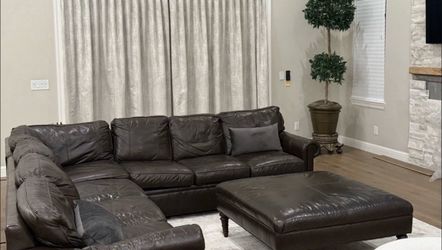 McCreery’s Drexel Heritage Luxury Sofa Sectional with Ottoman