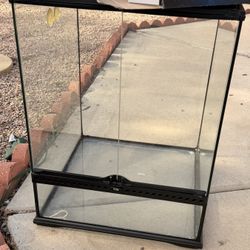 vertical reptile tank 