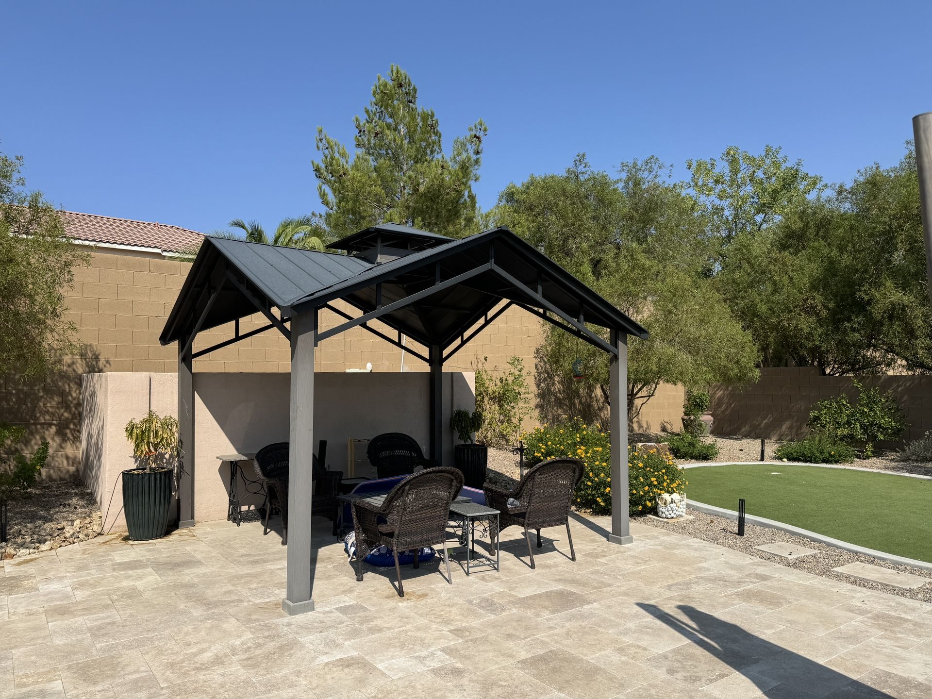 Broyhill 12’X12’ Wiltshire Hard-top Metal Pavilion 