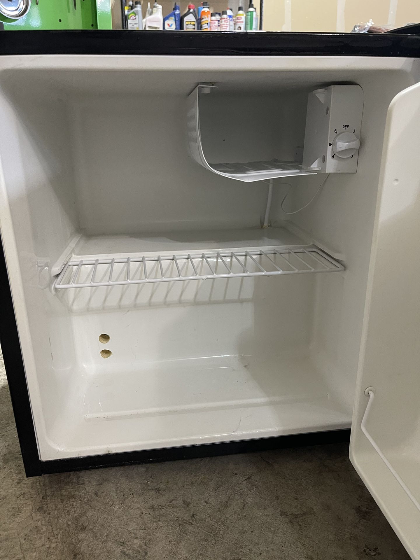 Mini Fridge With Freezer 