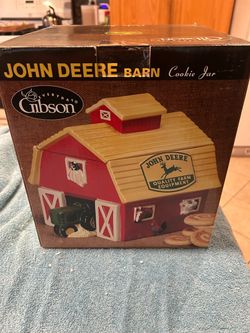 Cookie jar, John Deere barn”Gibson”