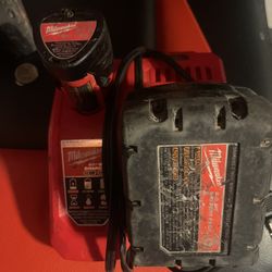Milwaukee Rapid Charger w/batteries