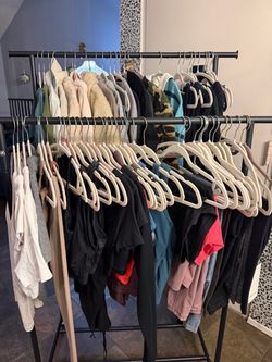 30 pieces Lululemon Mixed Women's  Clothing Lot