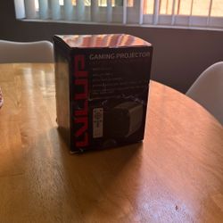 Lvlup Gaming Projector 