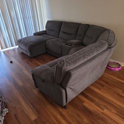 Reclinable Sofa