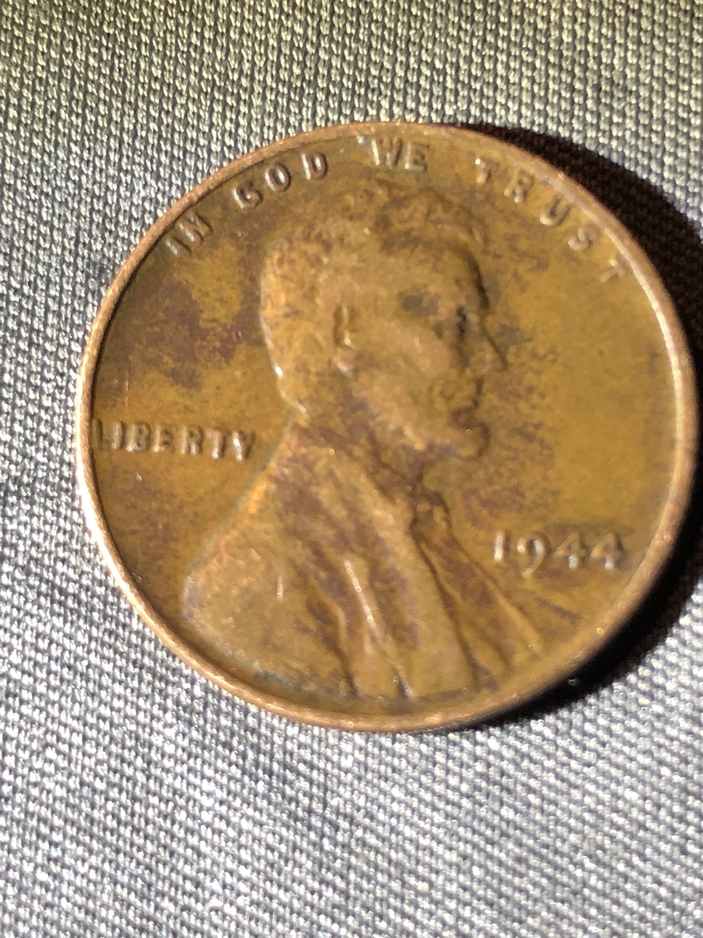 RARE 1944 WHEAT PENNY WITH No Mint Mark  And Errors