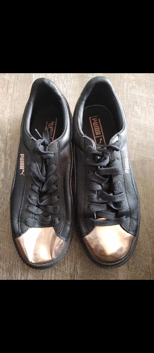 Women size 8.5 blk and copper