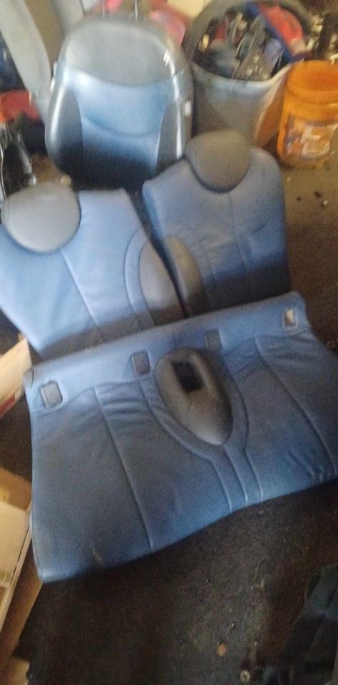 06 Mini Cooper S Rear Seat