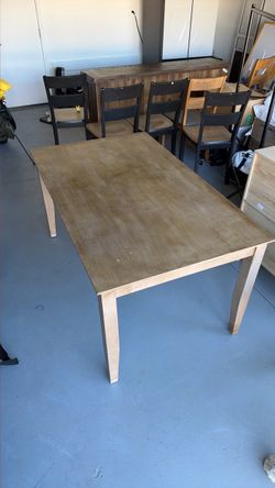 Wood Dining Table + 4 chairs