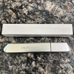 NEW R.E.M. BEAUTY BY ARIANA GRANDE FULL SIZE FLOURISHING LENGTHENING MASCARA IN BLACK $7!!