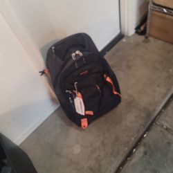 Traveling Bag With Wheels 