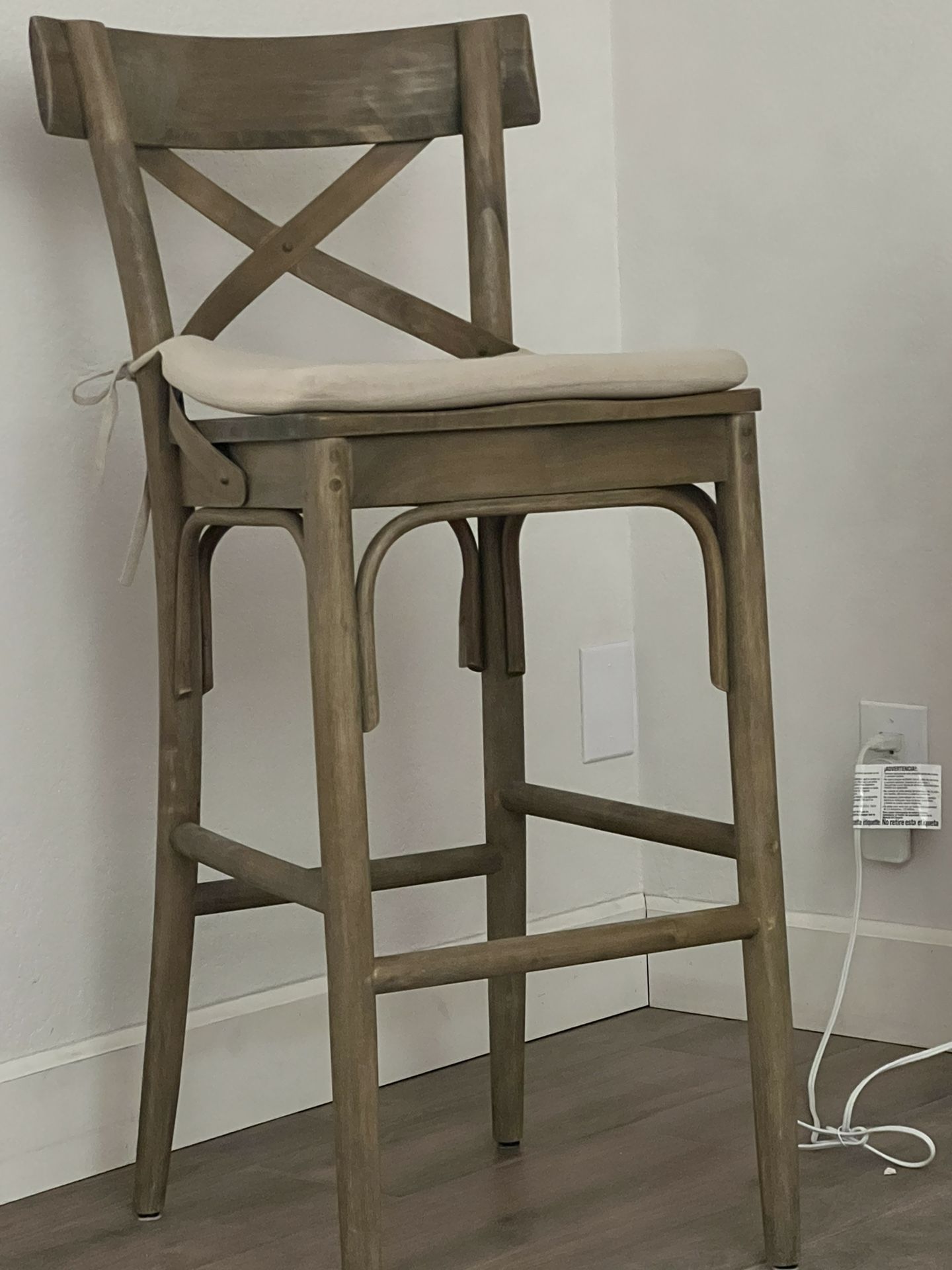 2 Stools In Excellent Condition